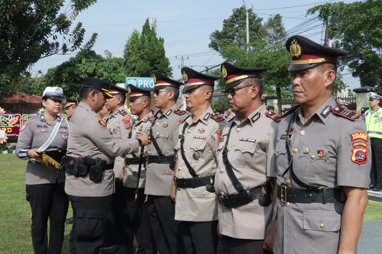 ROTASI DAN MUTASI JABATAN: POLRES PAYAKUMBUH GELAR UPACARA SERAH TERIMA TUGAS
